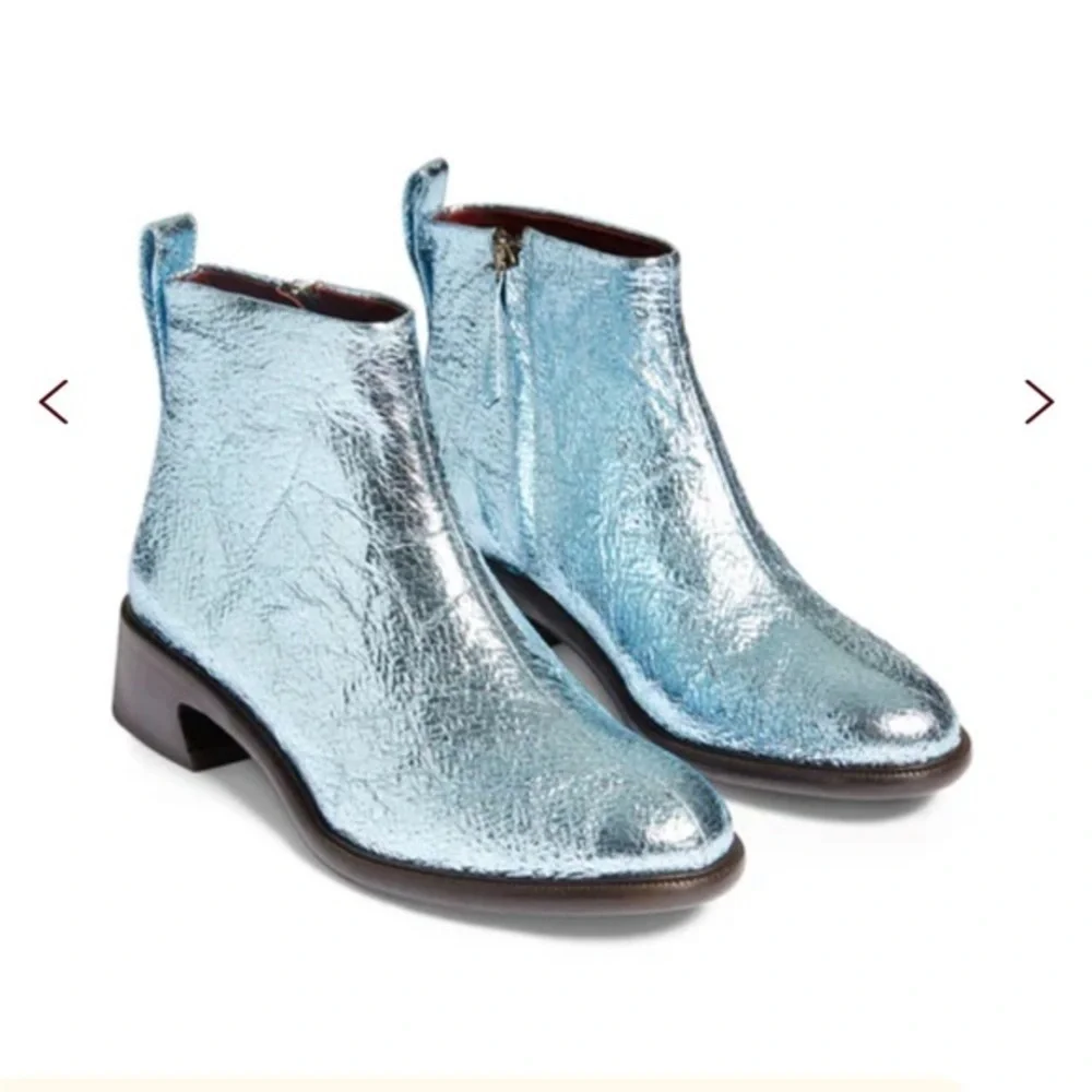Sies Marjan Ankle Booties Ally in Metallic Crinkle Sky Blue